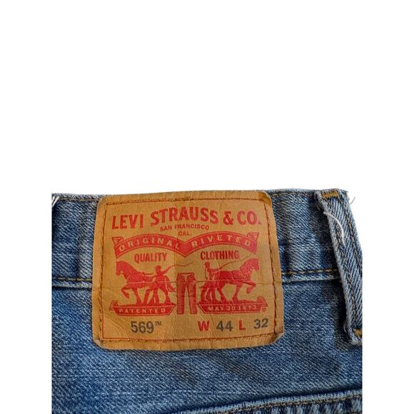 Levis 569 Jeans Mens 44x32 Blue Loose Fit Straight Leg 100% Cotton Denim - Picture 4 of 11